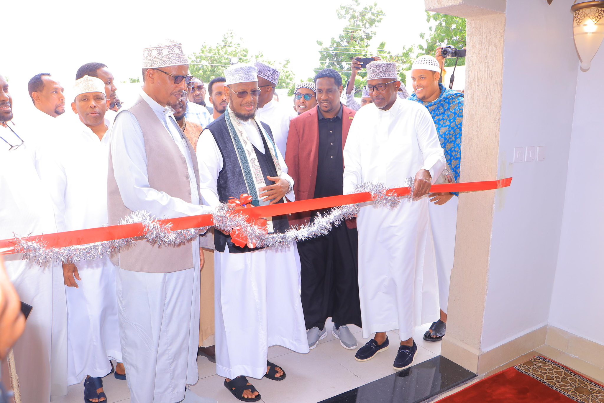 CS Duale leads family in opening Garissa mosque