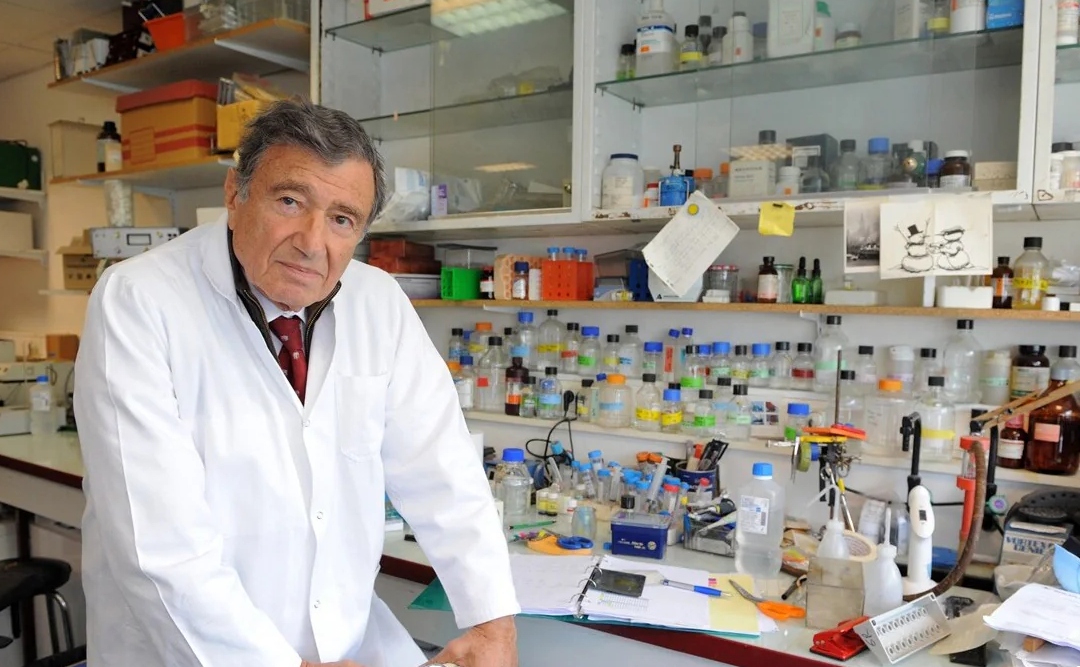 Man Who Invented Abortion Pill Dies Aged 98