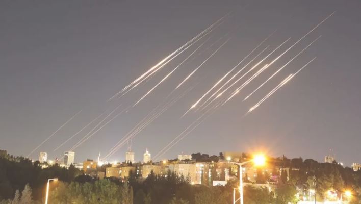 Israelis survey damage in city hit by Iranian missile