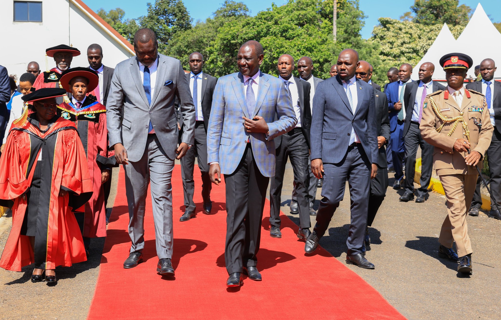 Serve with integrity, Ruto tells state administrators