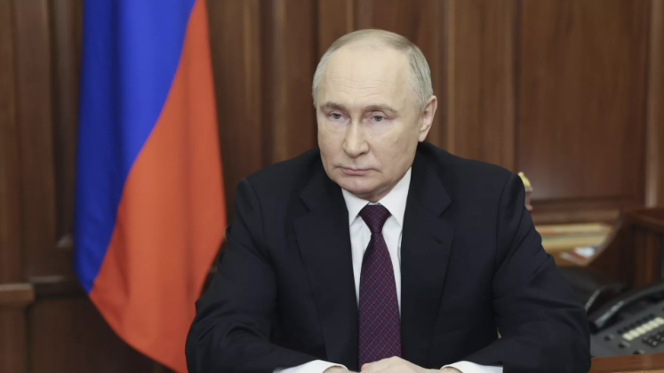 Putin ready to meet with Zelensky, but who will sign documents?