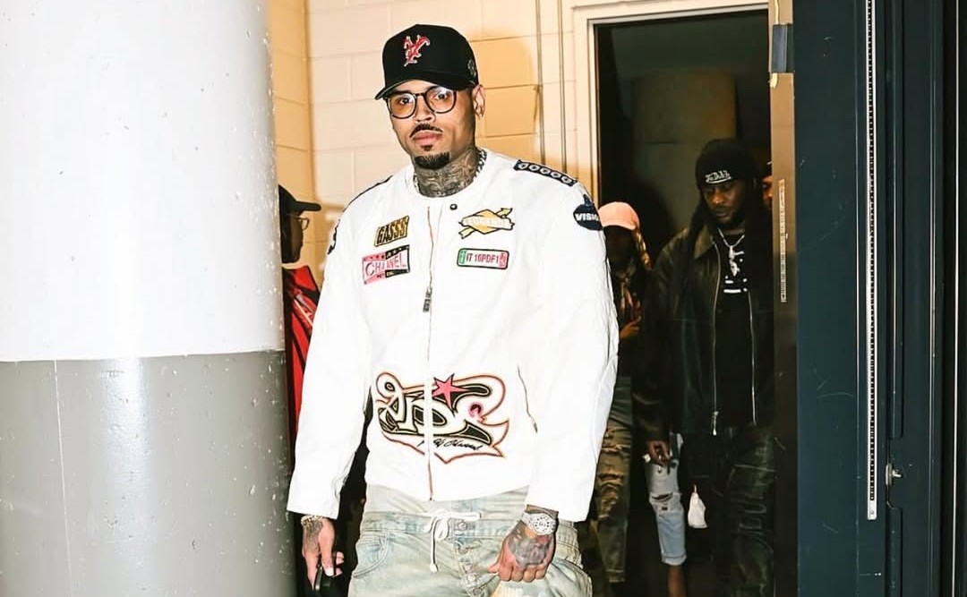 Chris Brown Denies Assault Charges Pleads Not Guilty