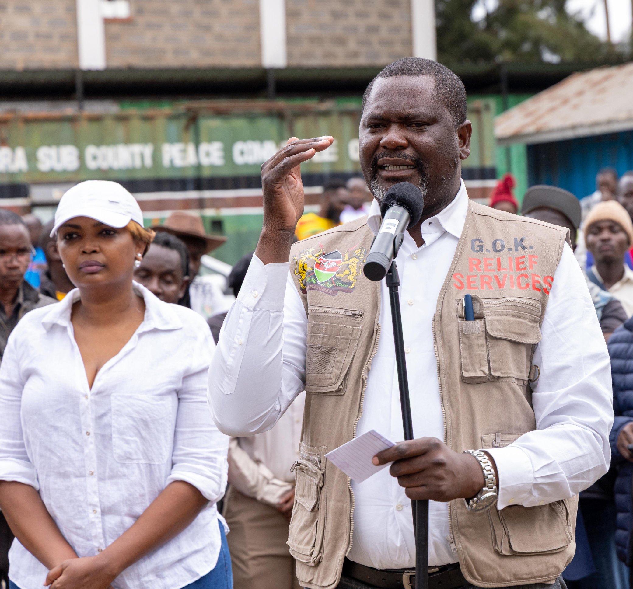 Kibra fire victims receive food and beddings