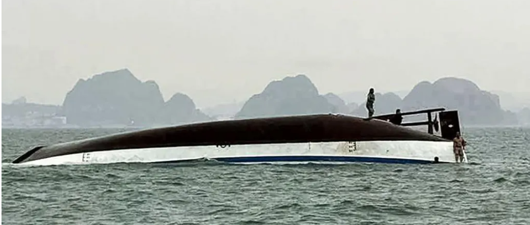 Vietnam: At least 34 dead after tourist boat capsizes