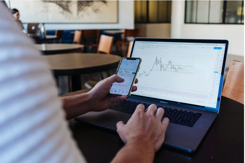 Unlocking Global Markets: The Rise of Copy Trading for Kenyans