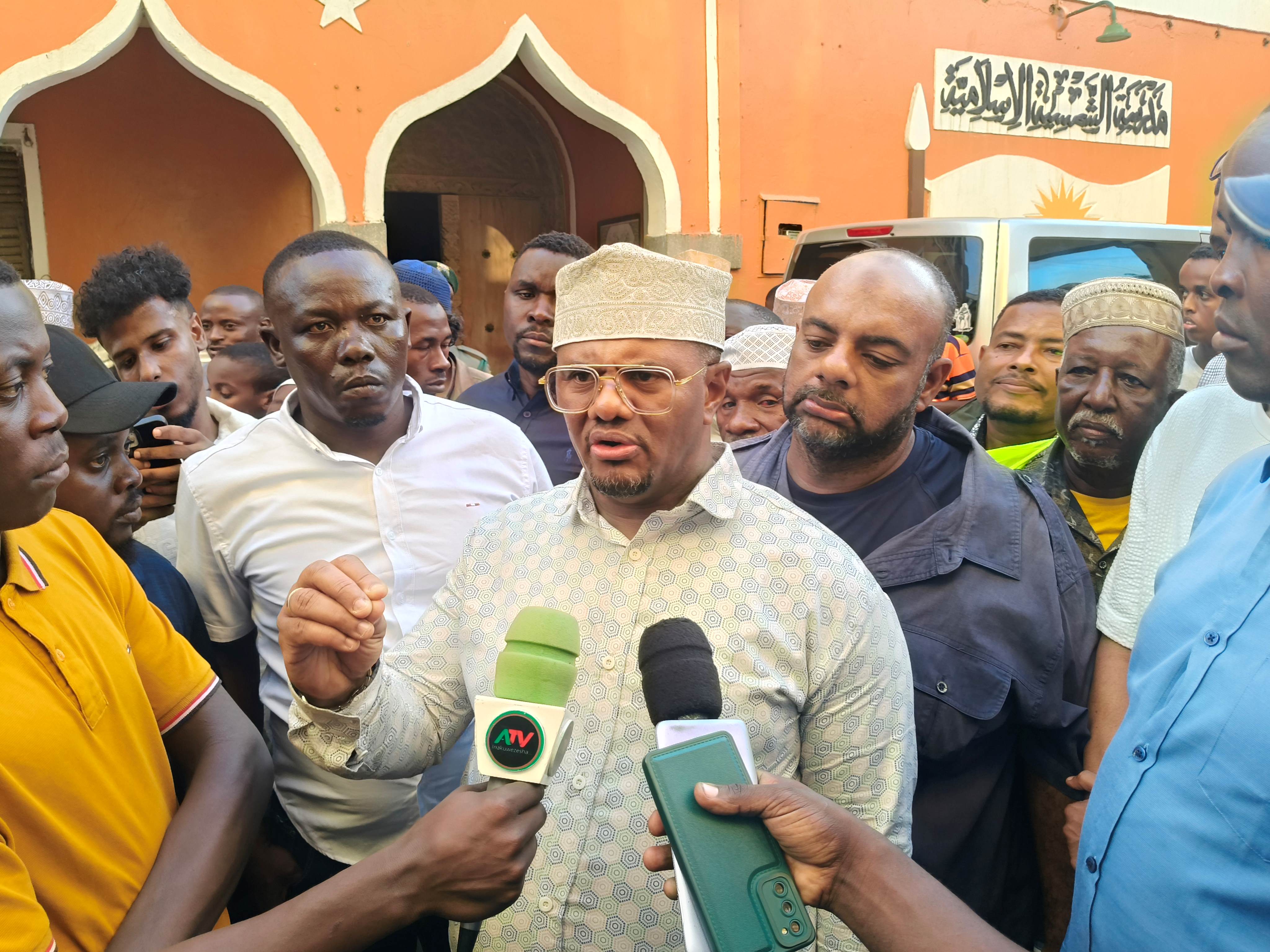 Omar, Bashatir call for calm after Chief Kadhi death, blast Supreme Court ruling