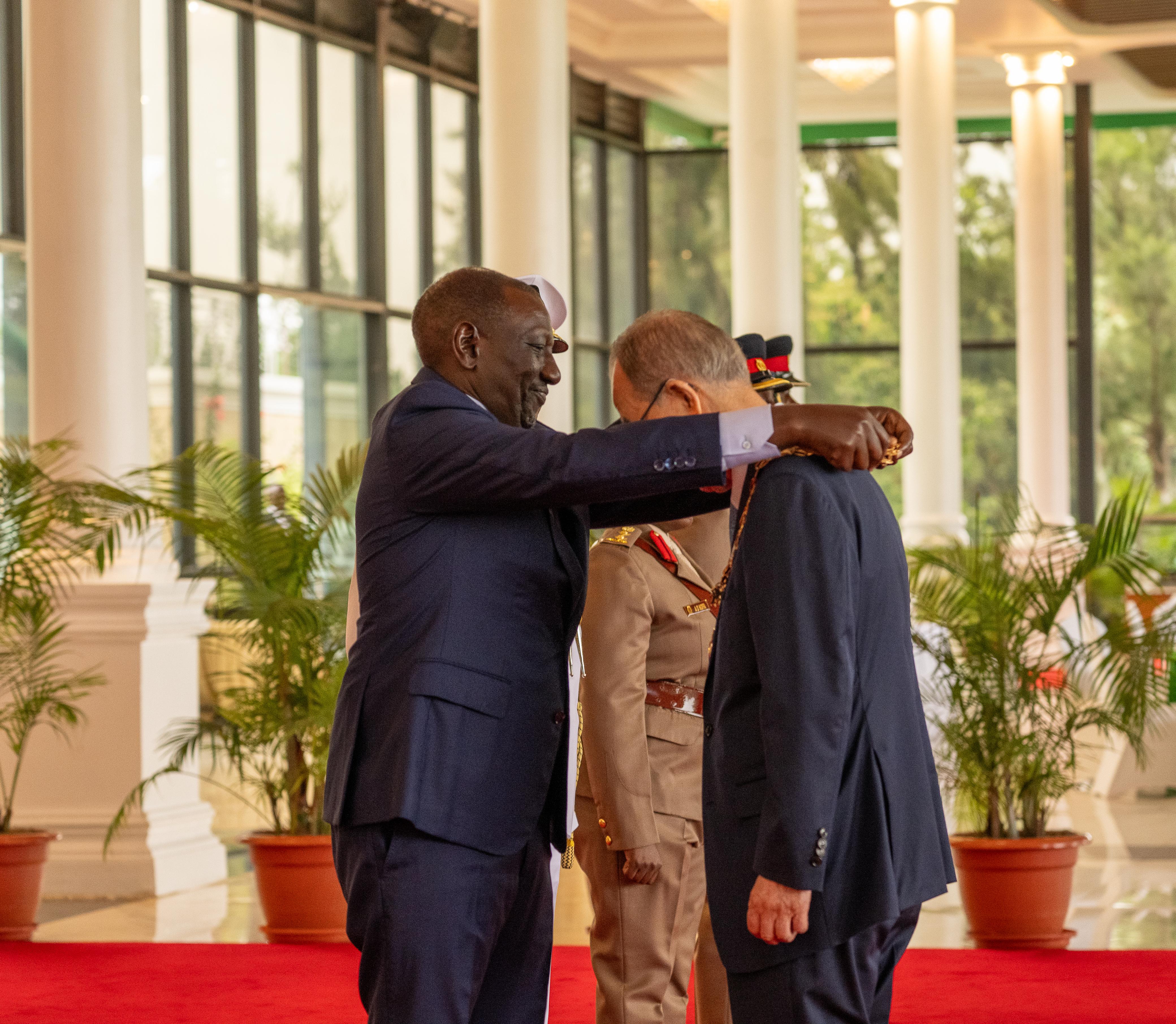 [PHOTOS] Ruto awards Ban Ki-moon with Kenya’s top state honour