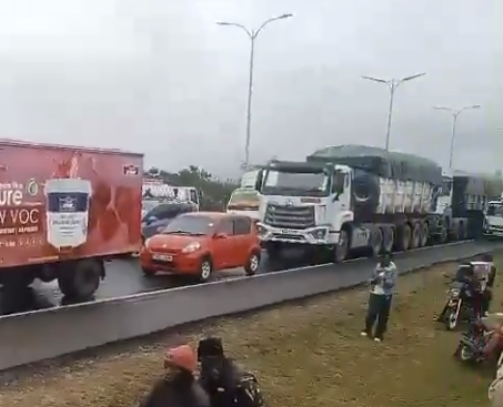Traffic restored on Southern Bypass, overturned tanker removed