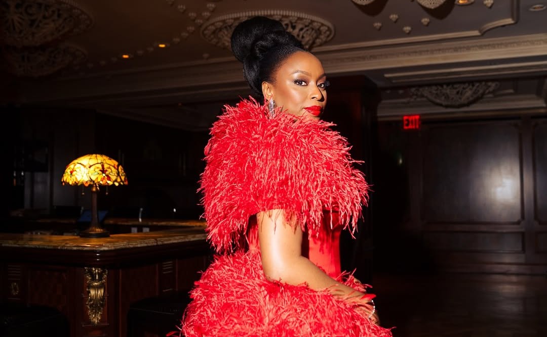 Author Chimamanda to Women: Love But Not to Settle