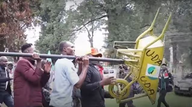 Kericho residents reinstall UDA wheelbarrow
