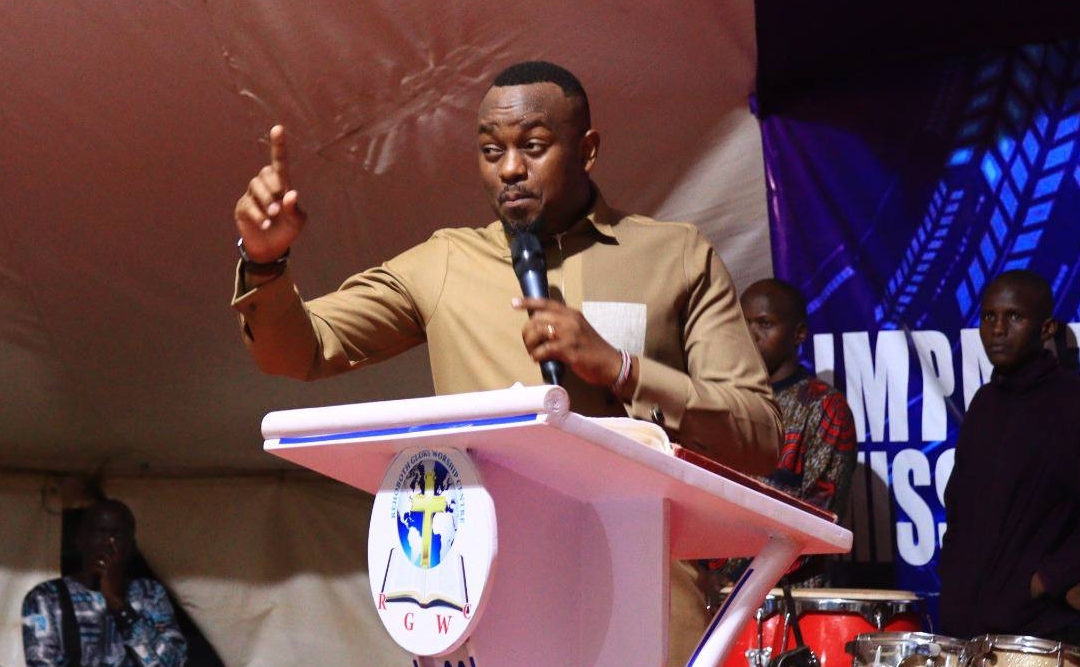 Why Pastor T Is No Longer On A Salary At His Church