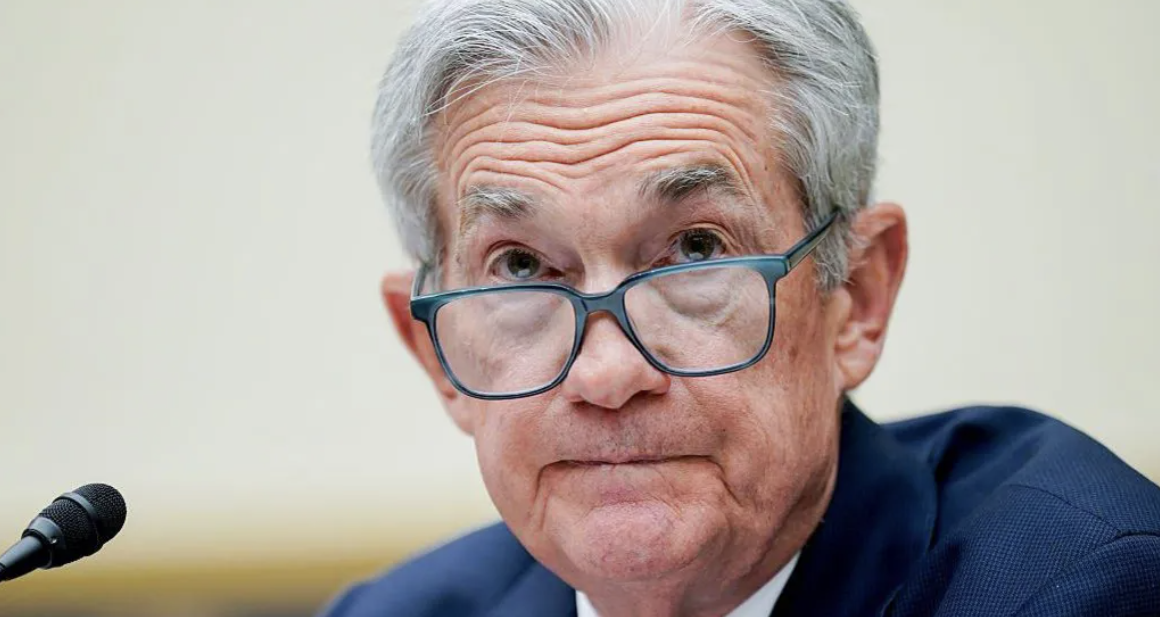 Trump calls on US central bank head to quit immediately