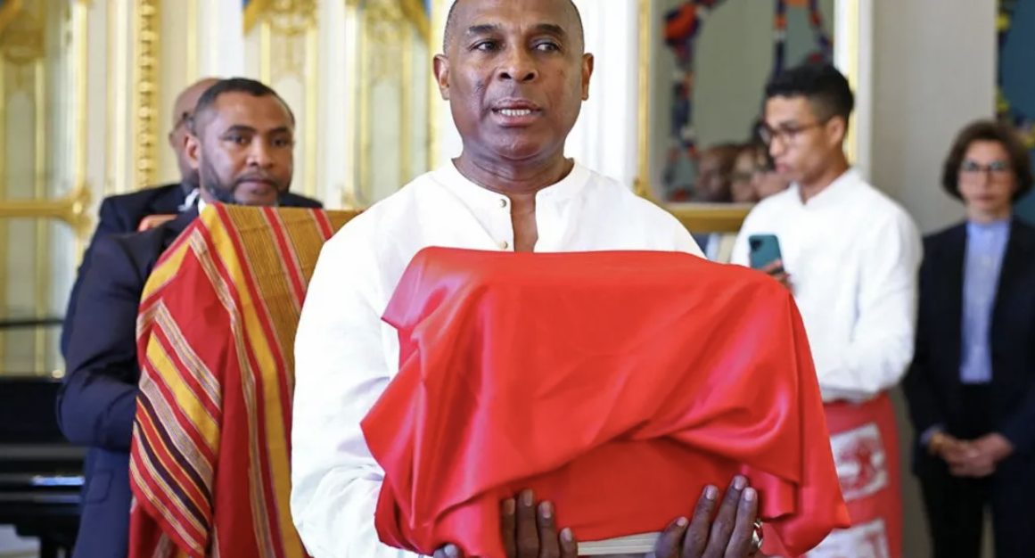 France returns slain king's skull to Madagascar
