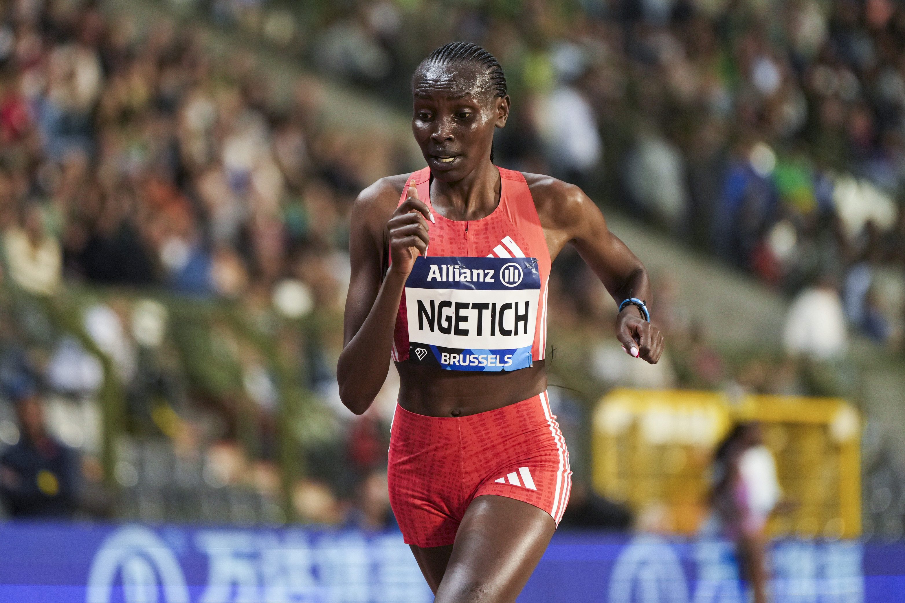 Agnes Ng'etich competes in the 5,000m at the Brussels Diamond League