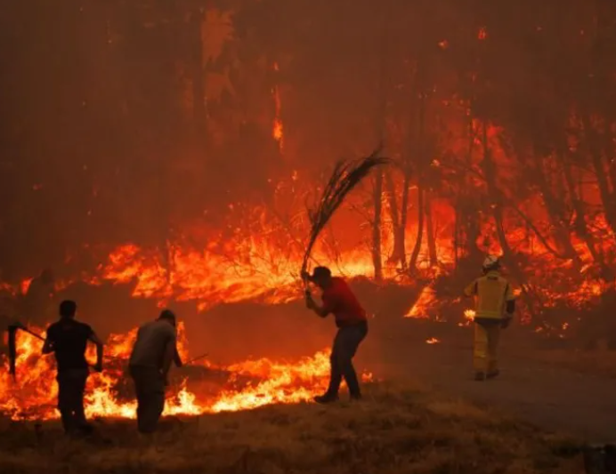 Wildfire menaces major Greek city as heatwave grips Europe