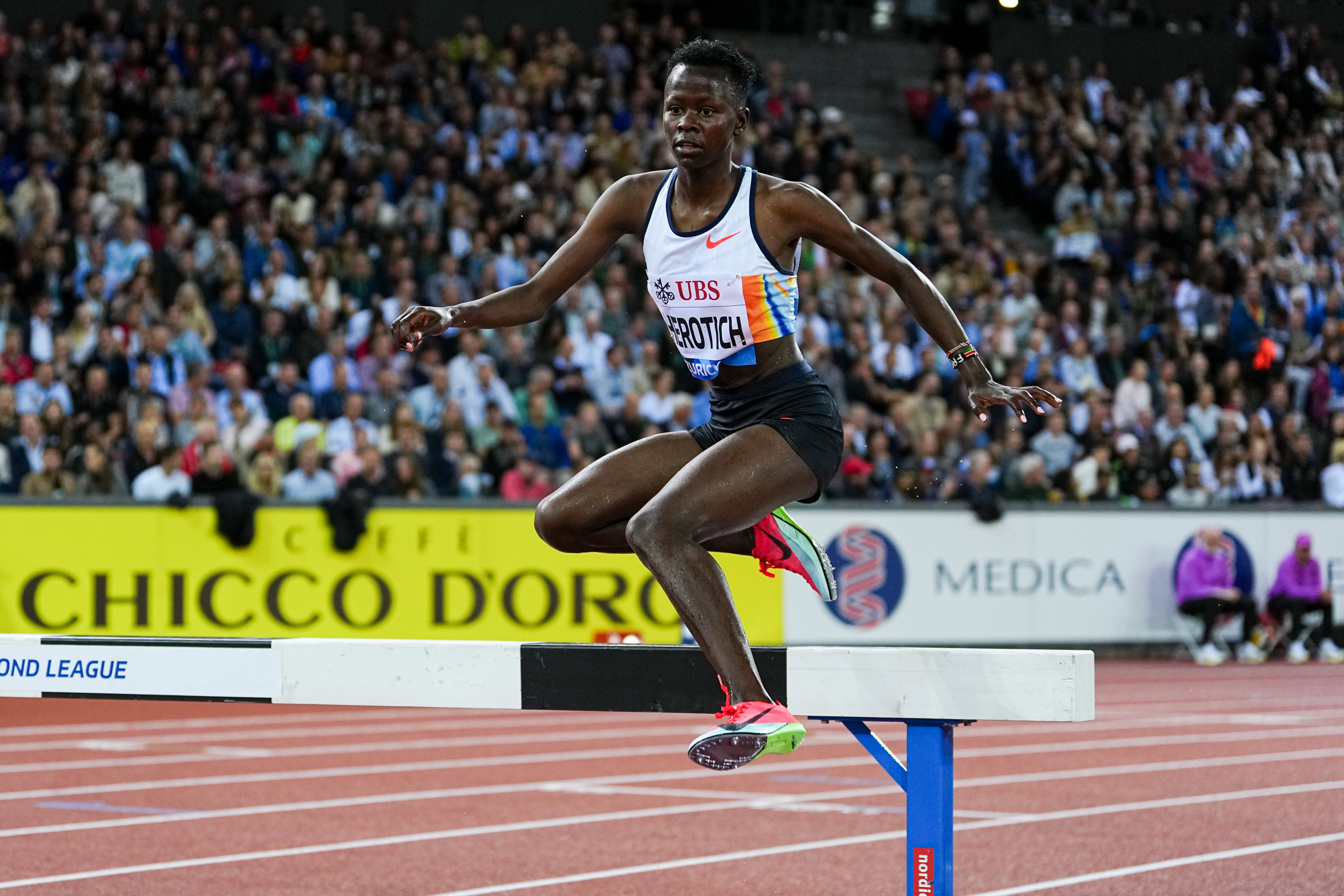 Faith Cherotich competes at the Zurich Diamond League