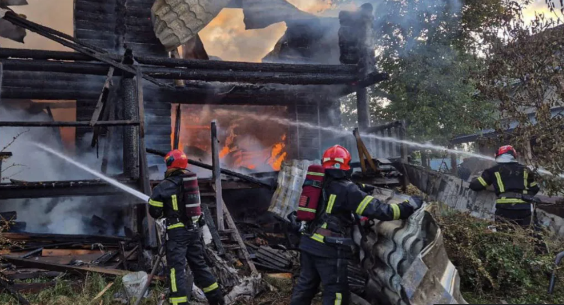 Russia launches biggest wave of strikes on Ukraine for weeks