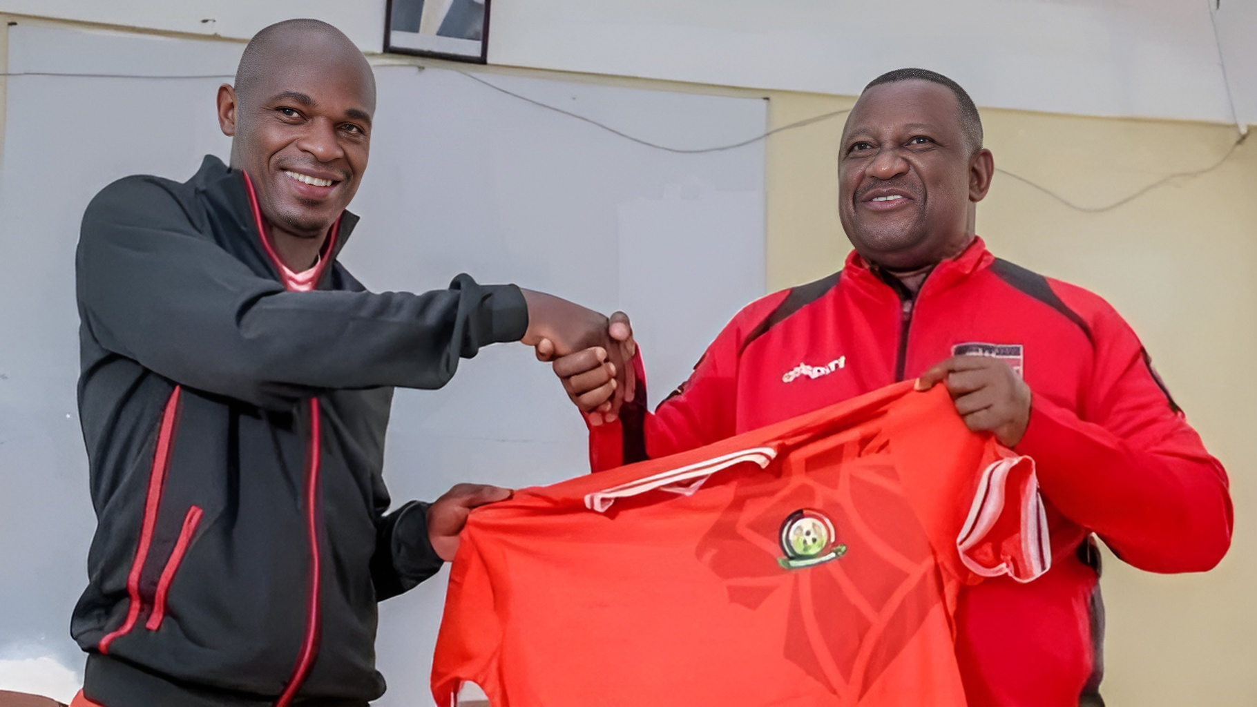 Dennis Oliech Arejea kwa Kishindo: Ateuliwa Balozi wa CHAN 2024