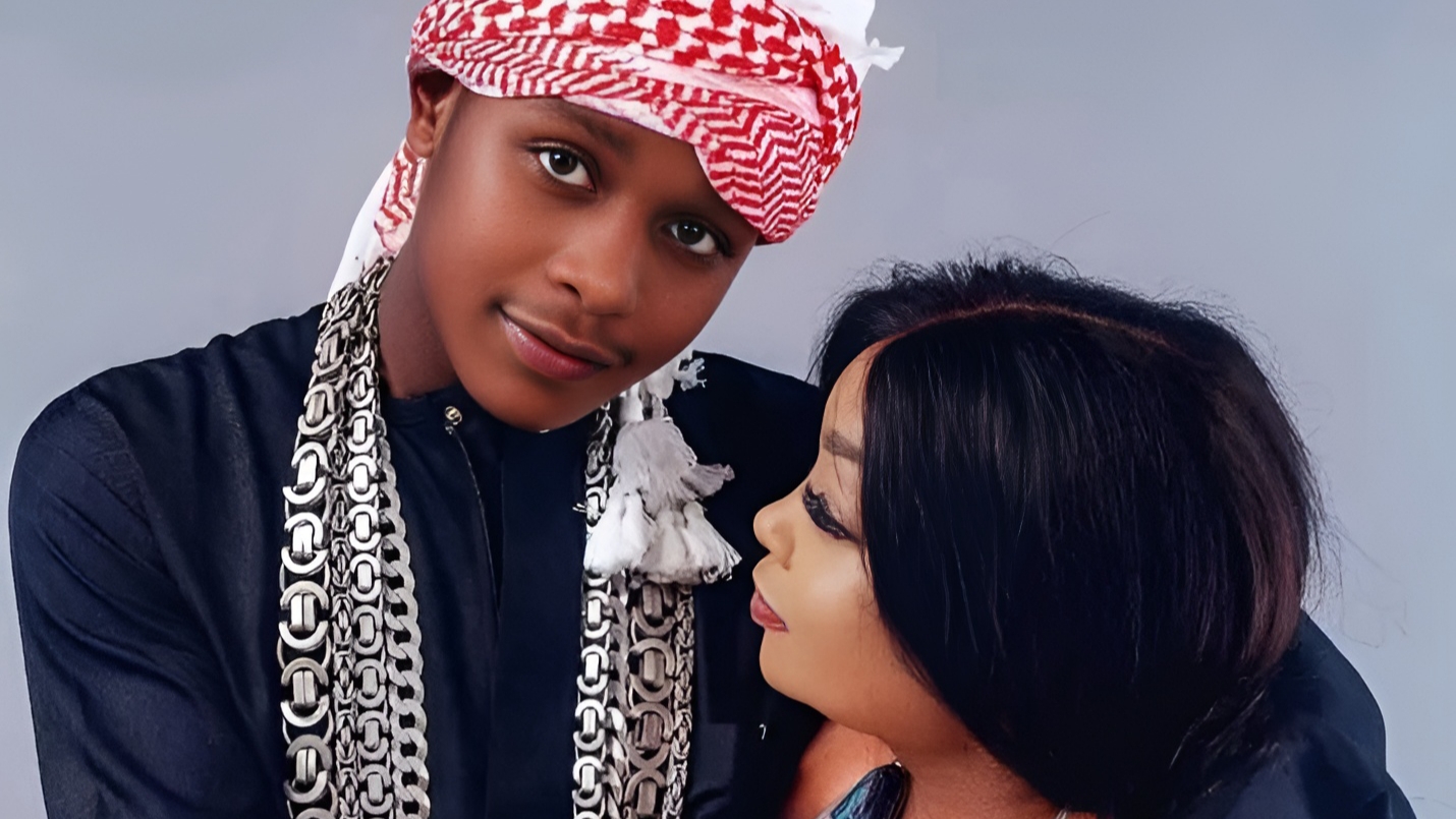 VJ Patelo Atetea Uamuzi Wake wa Kuoa Mwanamke Anayemzidi Umri