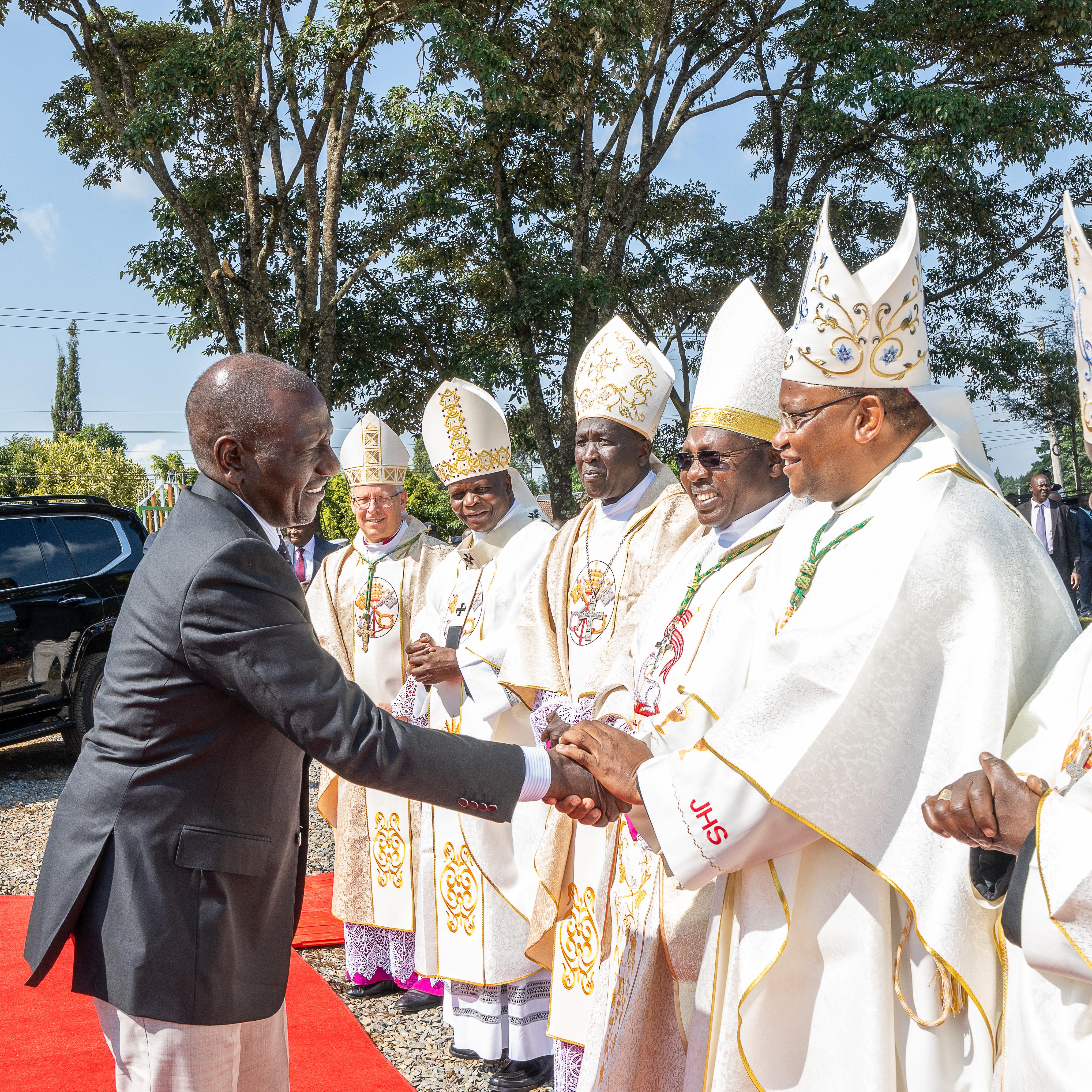 [PHOTOS] Ruto attends installation of first Bishop of Kapsabet Diocese