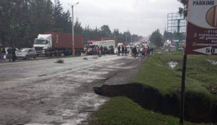 KeNHA cautions motorists on Eveready Roundabout after sinkhole scare