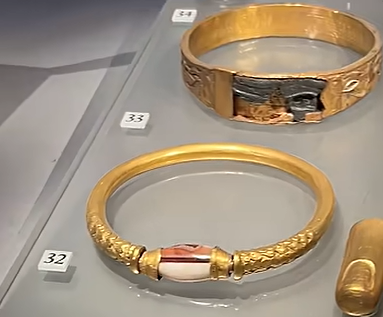 Egypt: Stolen pharaoh's gold bracelet melted, sold for $4,000