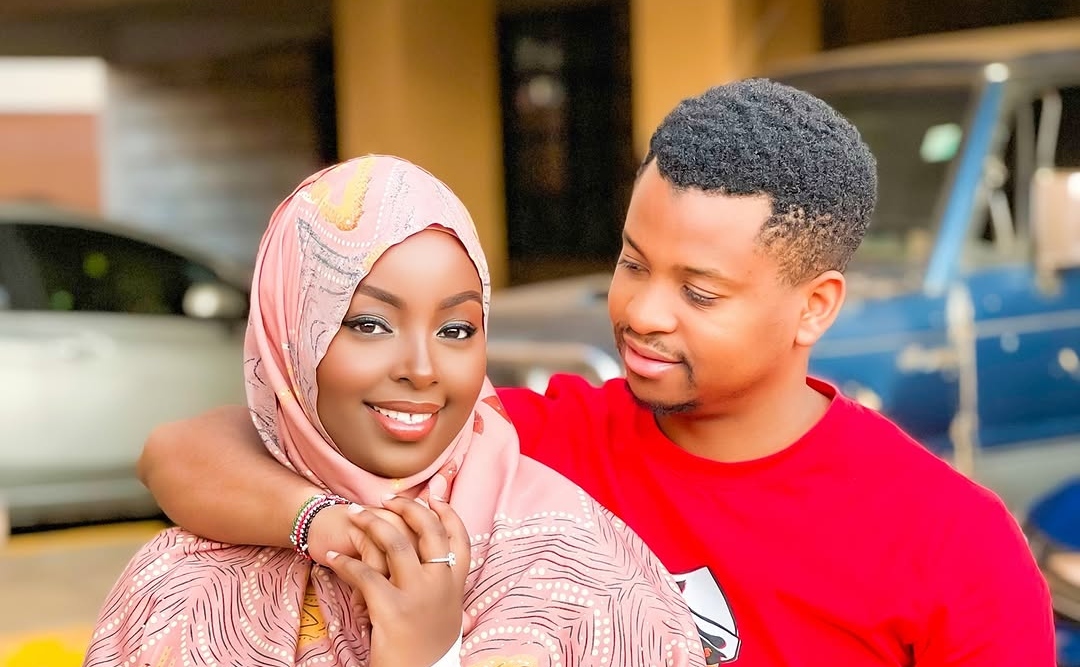 Family Photoshoot Ends Speculation on Presenter Ali's Marriage