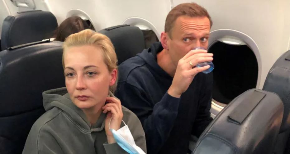 Tests show Navalny was poisoned in jail, his widow says