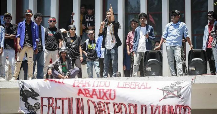 Timor scraps plan to buy MPs free cars after demos