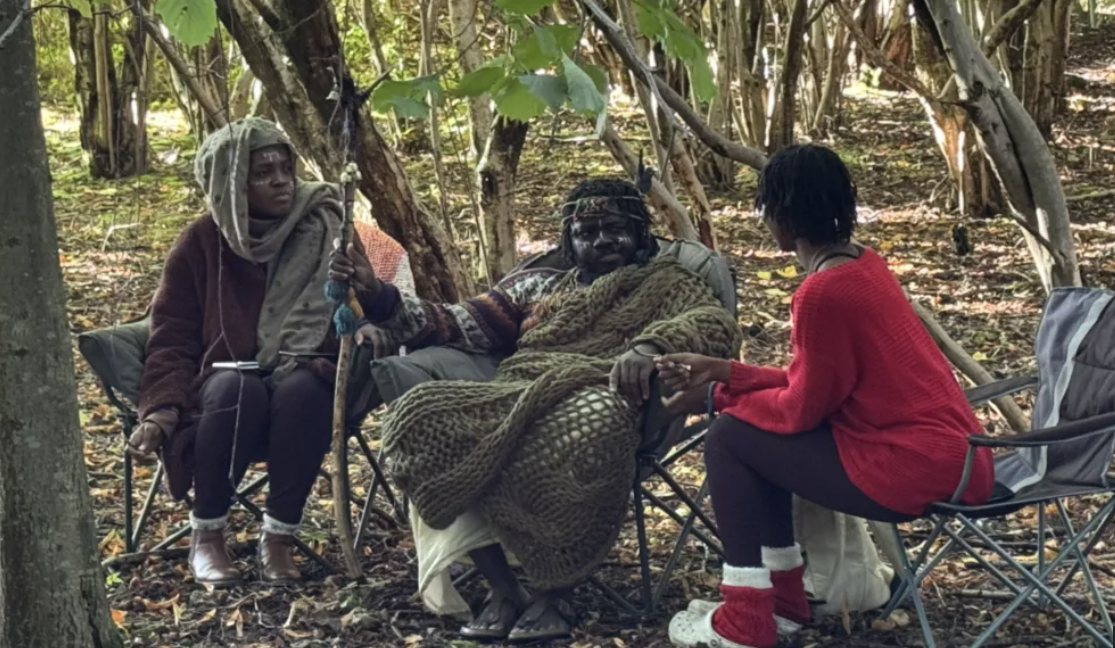 'African tribe' evicted, sets up new camp just metres away