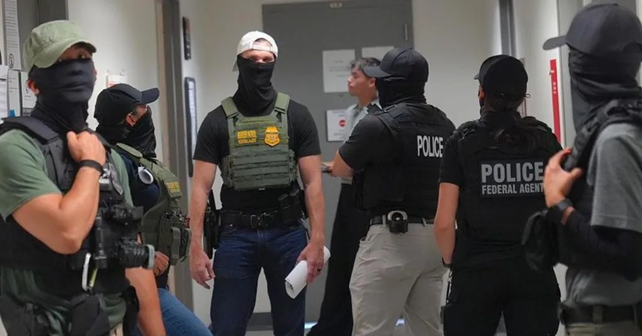 California bans most officers from wearing masks