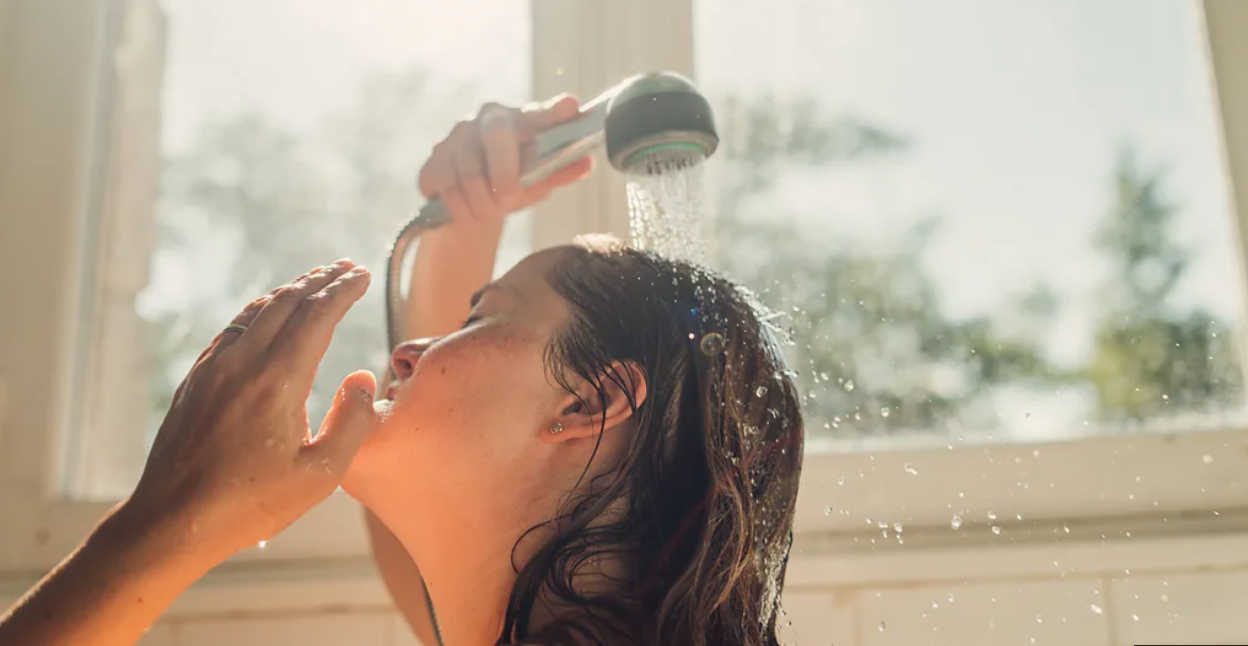 Is it better to shower in the morning or at night?