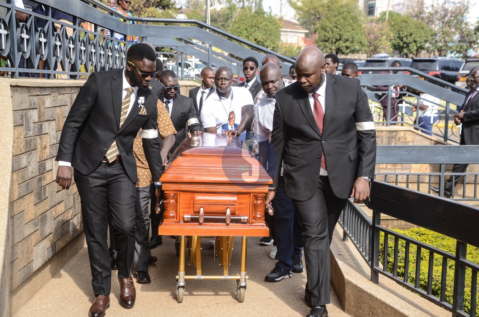 [PHOTOS] Leaders, family attend funeral mass for ex-MP Dalmas Otieno