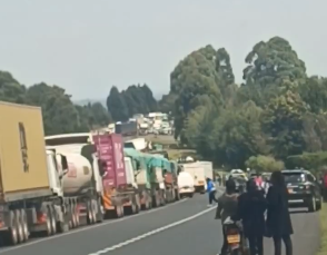 Frustrations as traffic hits Eldoret-Nakuru Highway