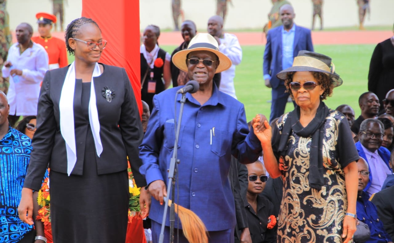 Raila’s Brother Introduces Wives, Gives Reason for Marrying 2