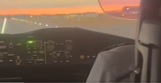 Touching moment as KQ pilot sings Raila’s favourite song onboard