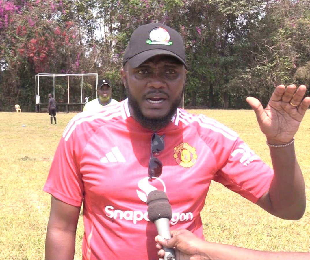 Joel Mutuma, the chairperson of LSK in Mt. Kenya region, addressing journalists during a sports event in Kirinyaga county
