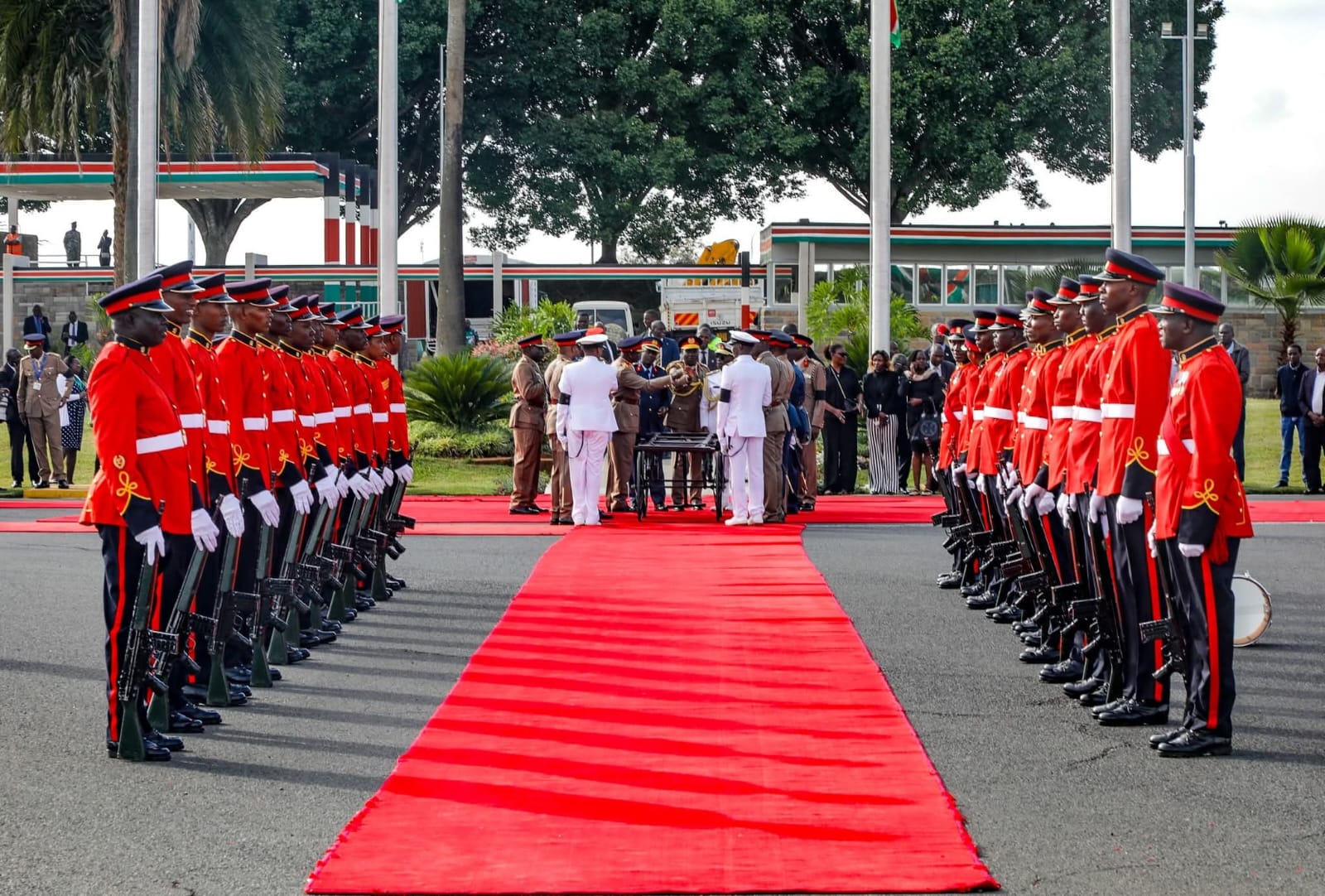 [PHOTOS] KDF at its best ahead of Raila's body arrival