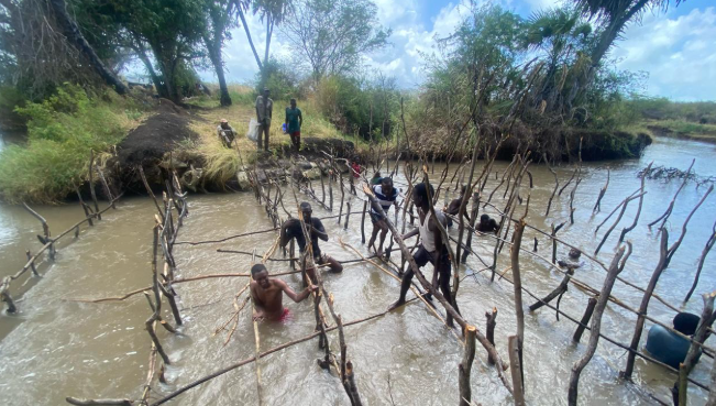 Trouble in the Delta as ocean tides push salty water into River Tana