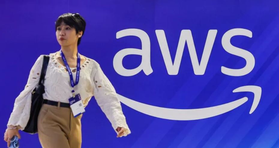 What caused the Amazon Web Services outage?
