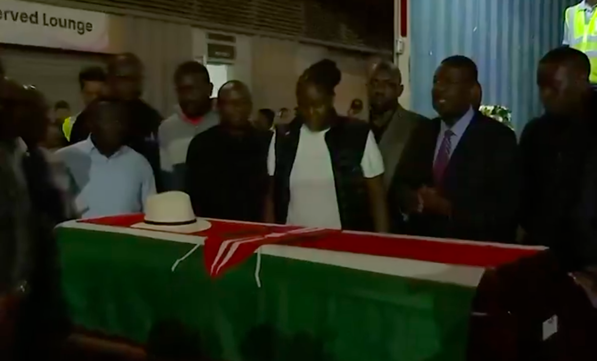 How Kenyan delegation received Raila’s body in India