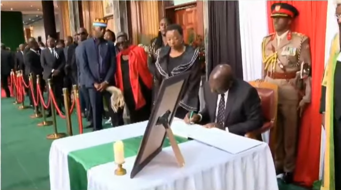 Ruto pens heartfelt tribute to Raila