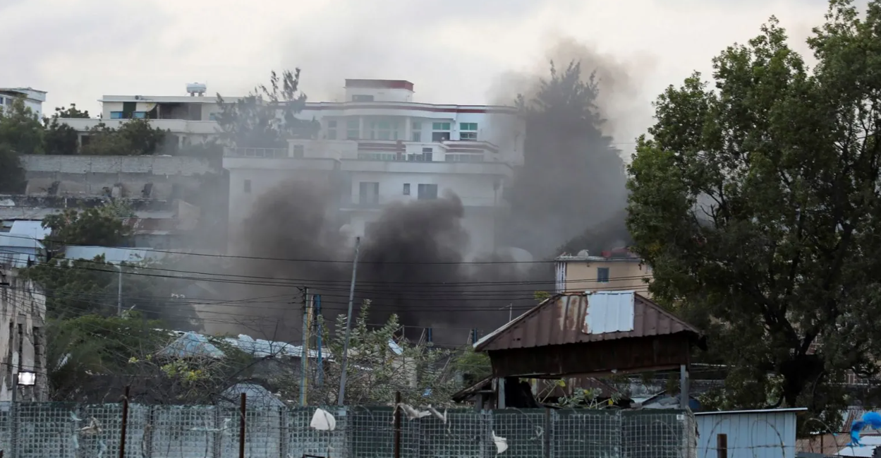 Al-Shabab militants dress as soldiers to storm Somali jail