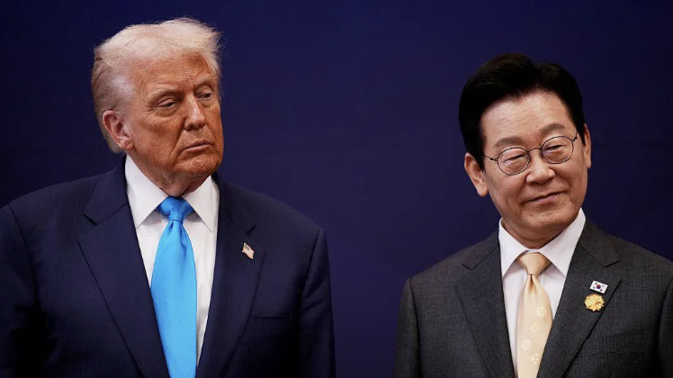Trump meets South Korean leader as trade deal remains elusive