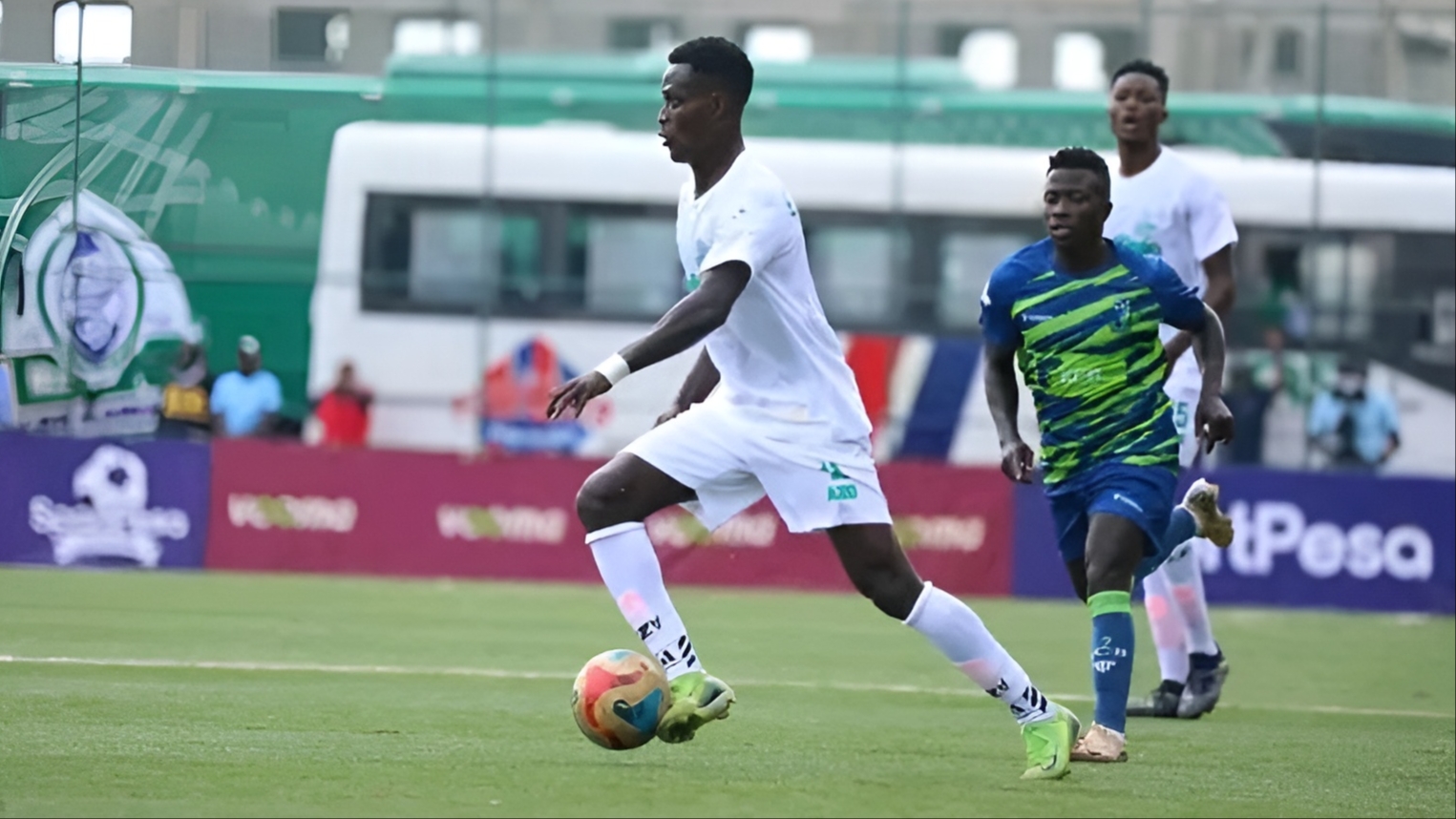 Miamba wa Kenya Gor Mahia Wazamisha KCB Dandora