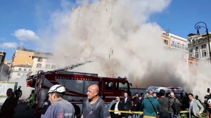Rescue under way after medieval tower collapses in Rome