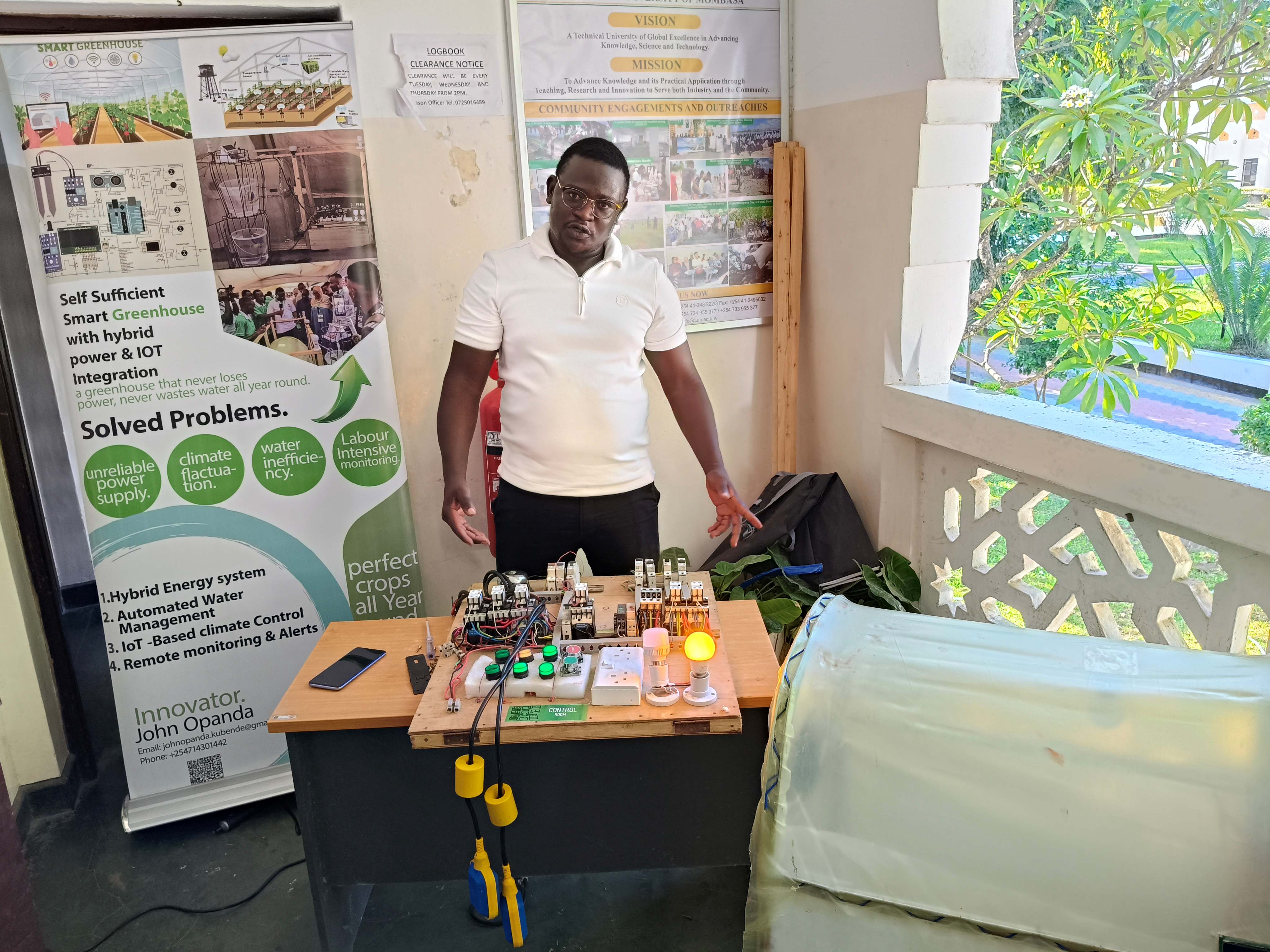 TUM student invents smart greenhouse to eliminate crop restrictions