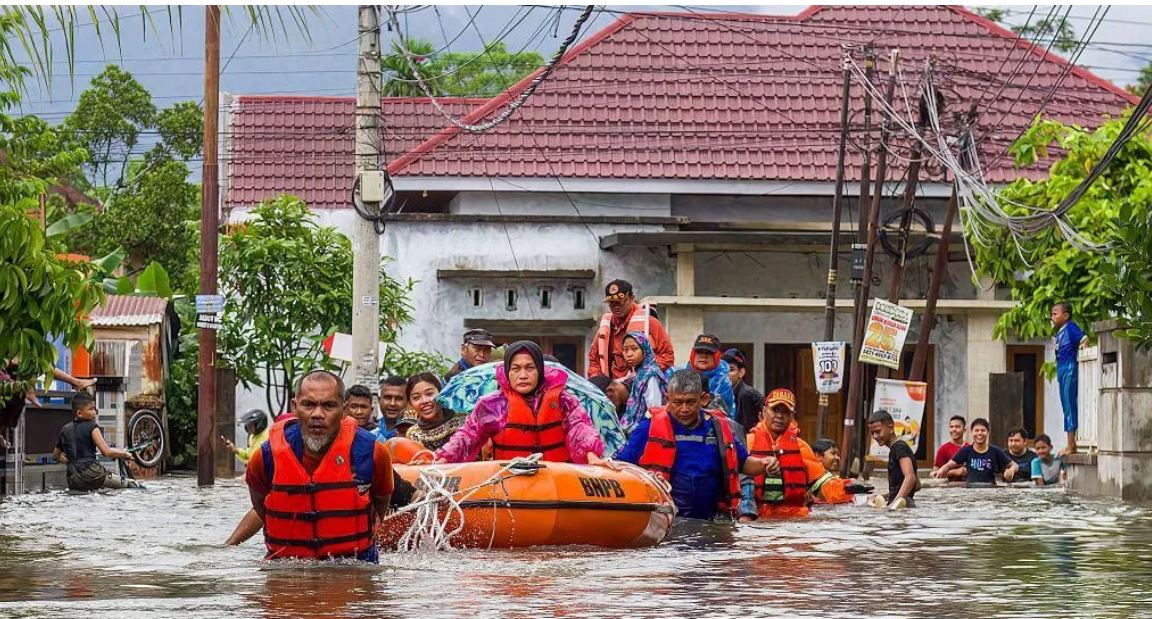 Death toll from Indonesia flooding rises to 417