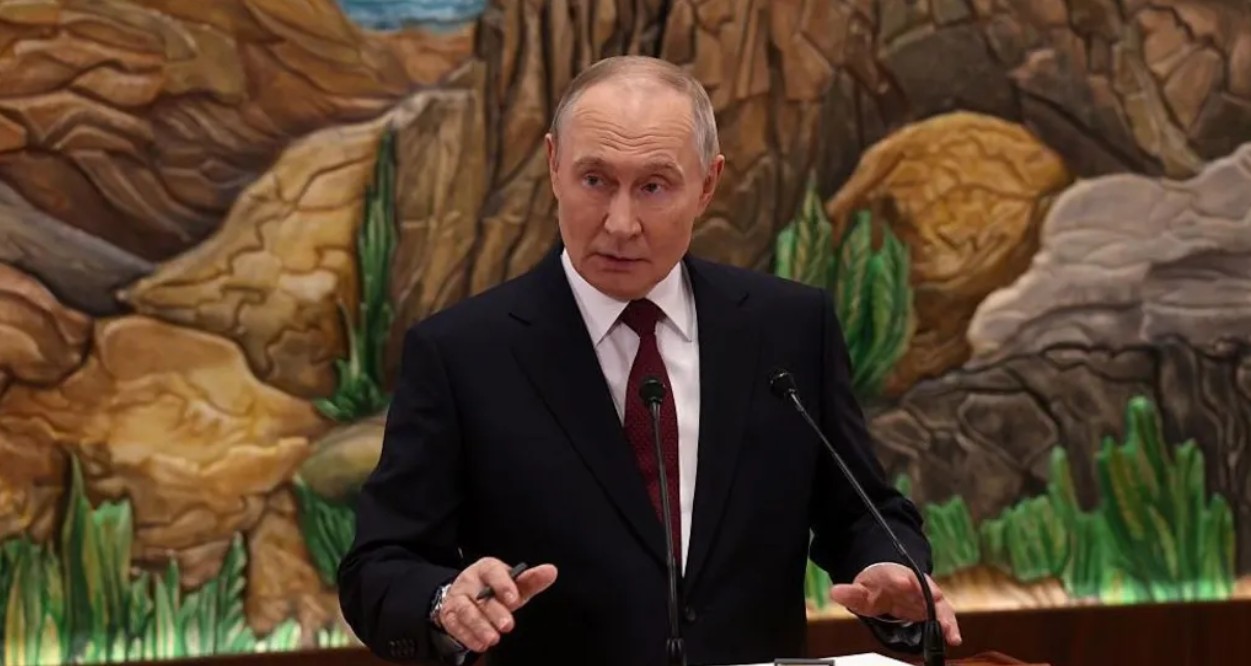 Putin doubles down on demands for Ukrainian territory