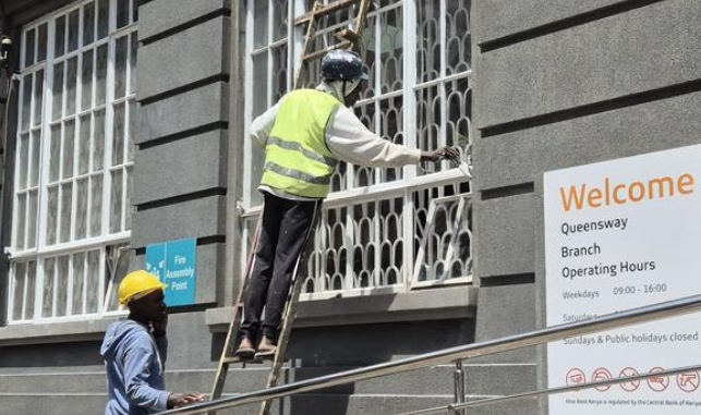 City Hall flags 158 buildings for non-compliance in ongoing repainting crackdown